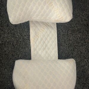 Babybub Maternity Pregnancy Pillow – Compact Side Sleeping Support